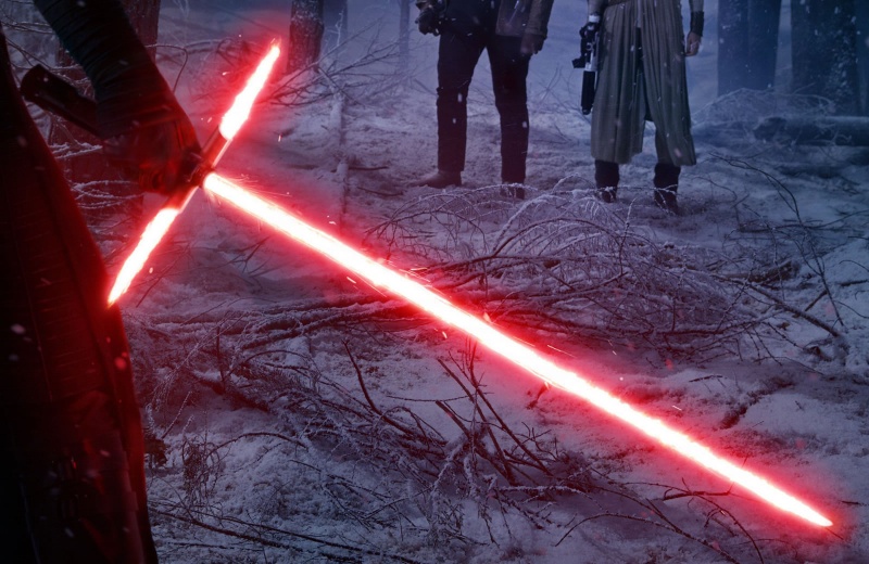 File:Spada-laser-incrociata-kylo-ren.jpg